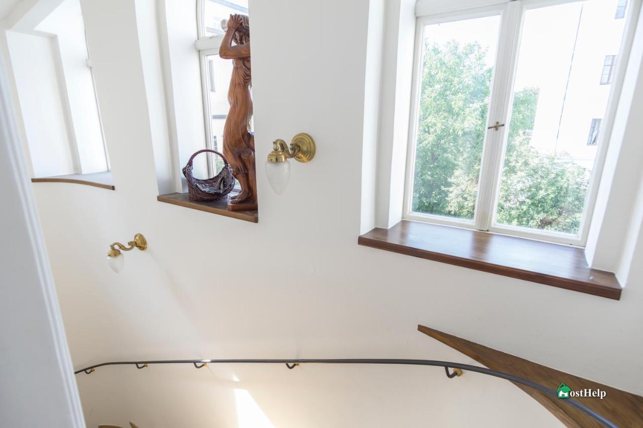 Unique Location With Hot-Tub, Terrace And Garden Villa Praha Bagian luar foto