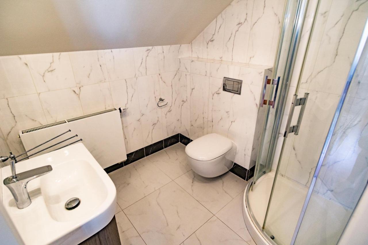 Unique Location With Hot-Tub, Terrace And Garden Villa Praha Bagian luar foto