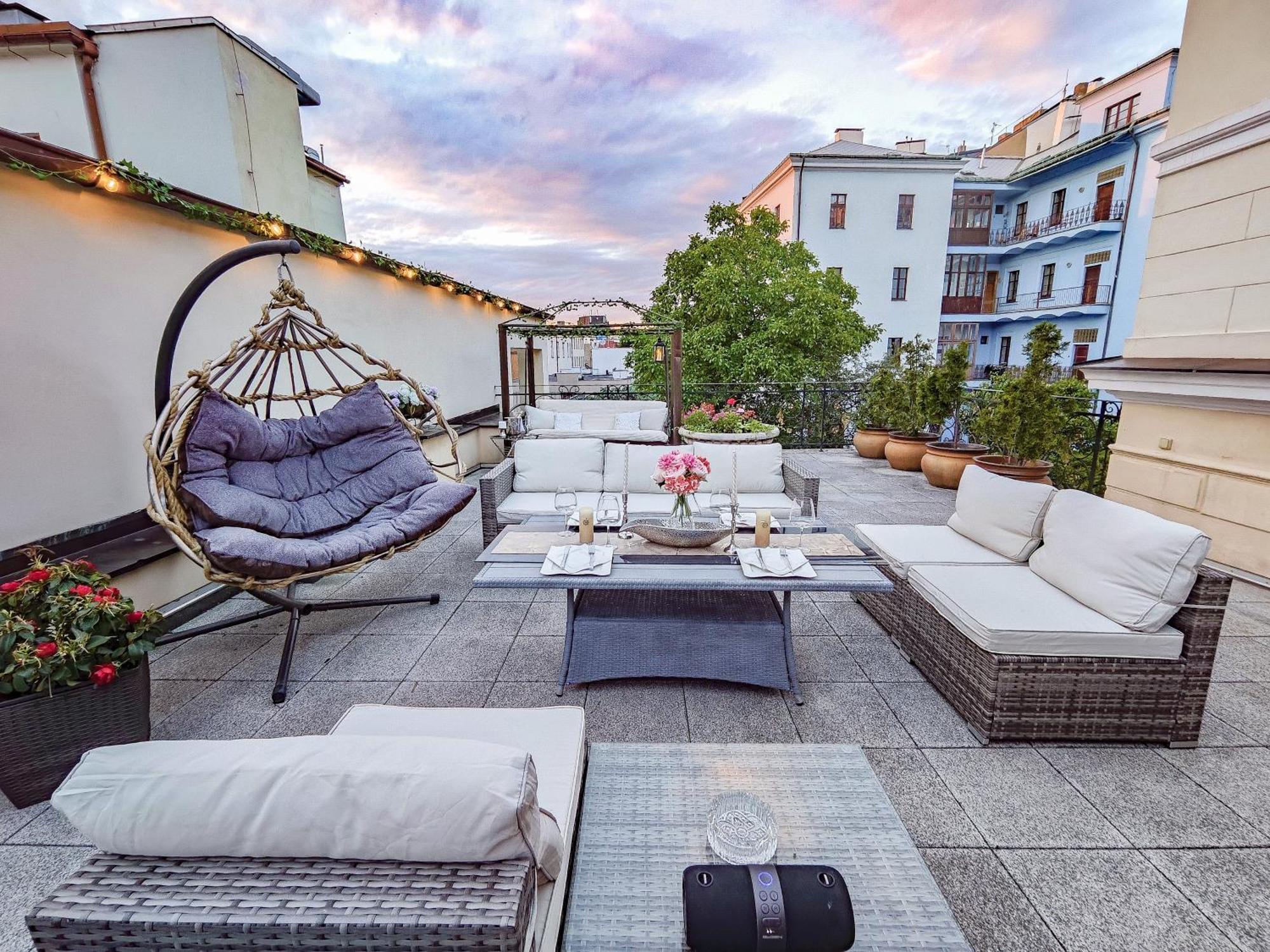 Unique Location With Hot-Tub, Terrace And Garden Villa Praha Bagian luar foto