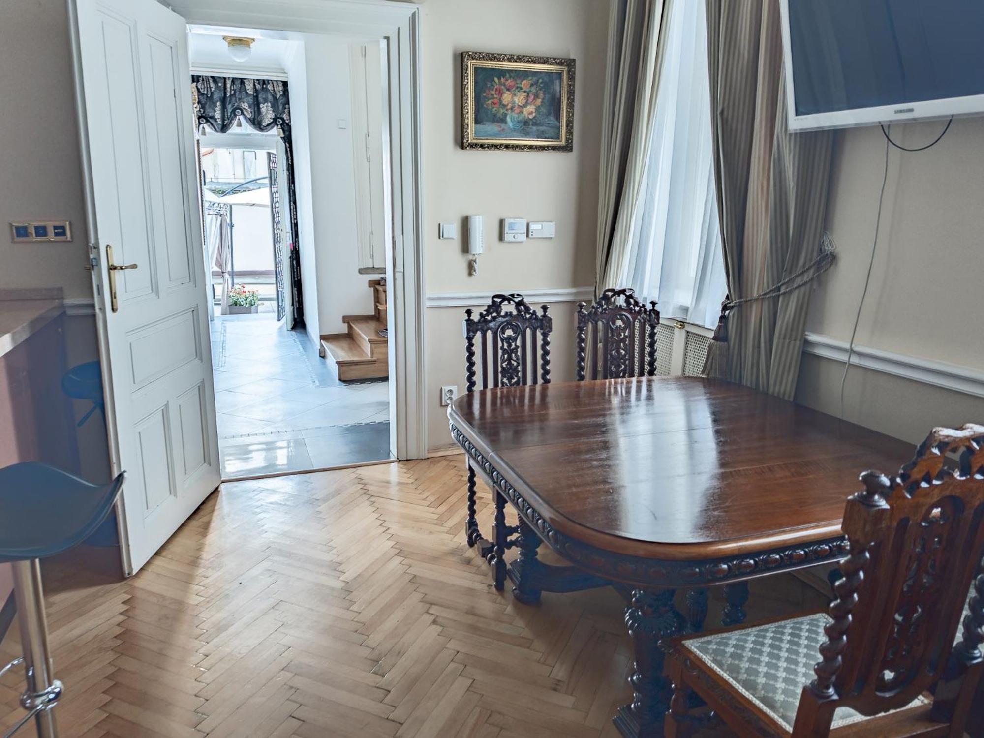 Unique Location With Hot-Tub, Terrace And Garden Villa Praha Bagian luar foto